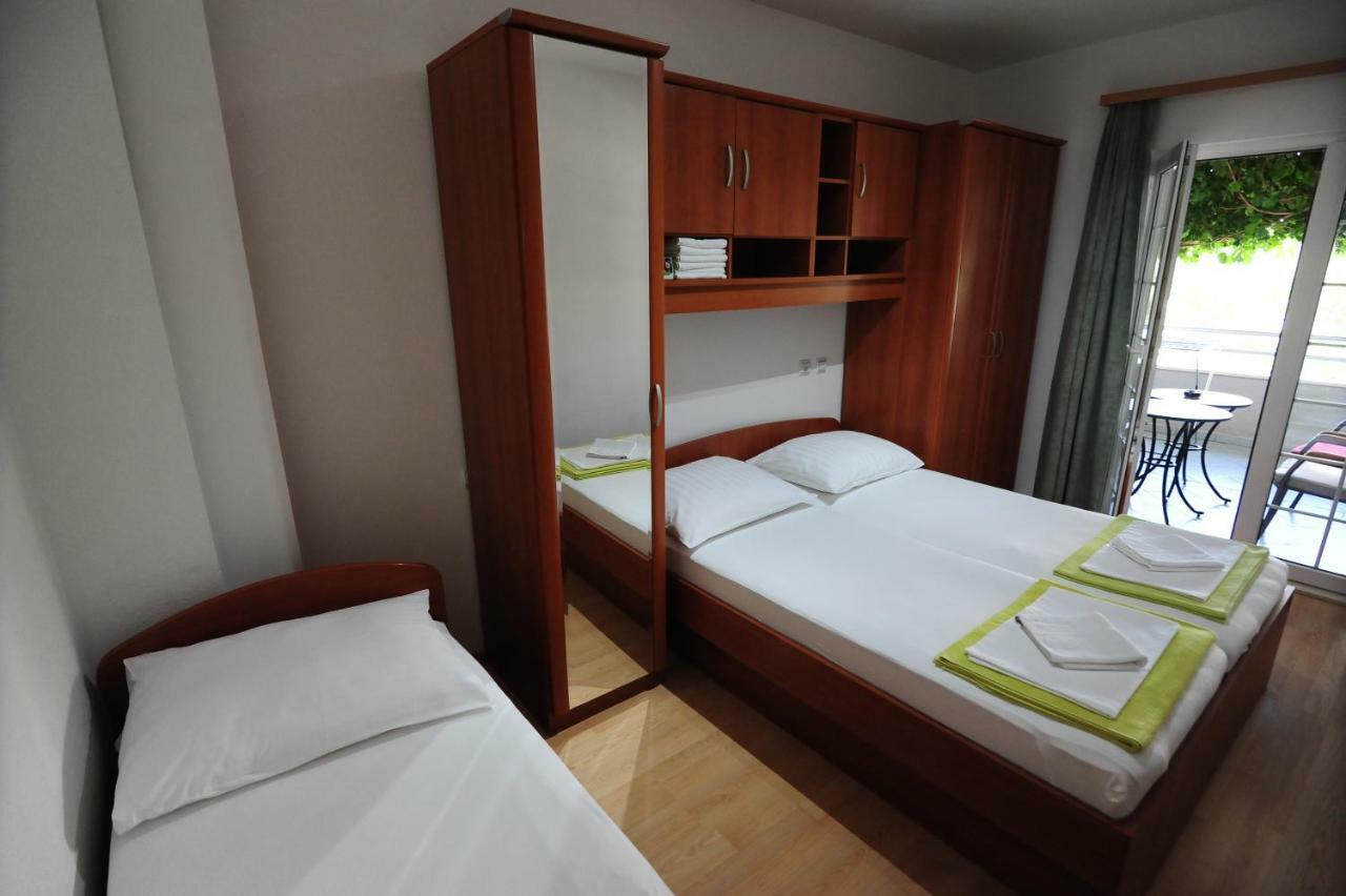 Milic Apartments Makarska Exterior photo