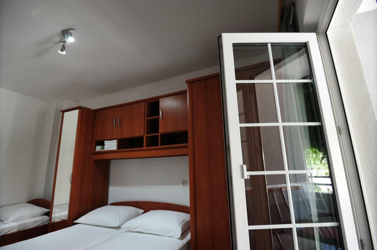 Milic Apartments Makarska Exterior photo